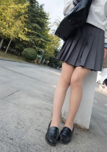守卫者浮出水面
