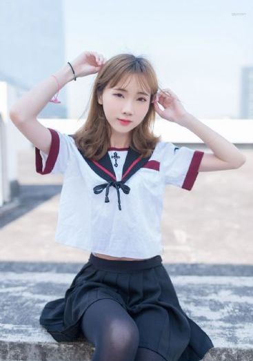《纯白轮舞曲》