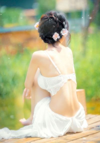 日本公交车上xxxxhd少妇