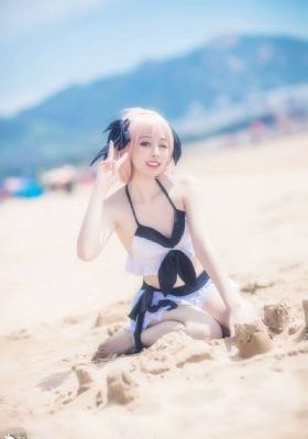 秘书穿情趣内衣开档在线观看