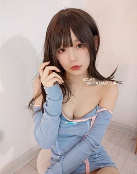 巨胸女仆服务在线播放