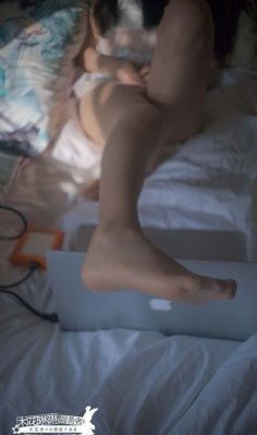 男生把美女狂出水视频