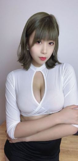 男生吃美女胸奶视频