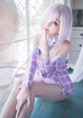 从后面挺进朋友未婚妻视频
